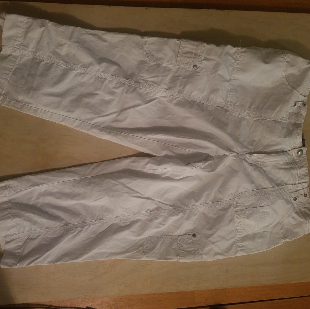 Capri Cargo Pants